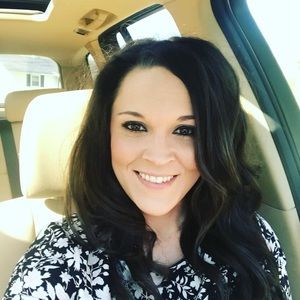 Meet your Posher, Adriane